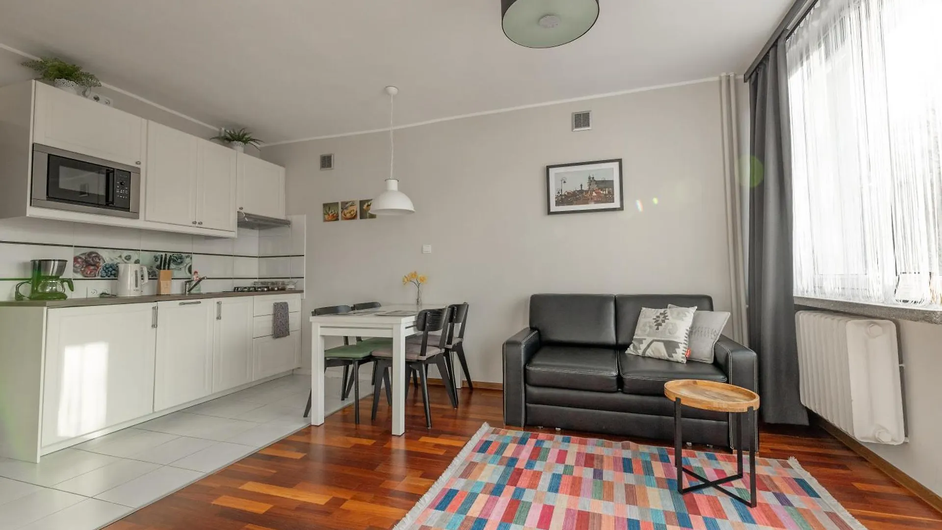Przytulny Apartament Przy Teatrze Wielkim Warschau Polen